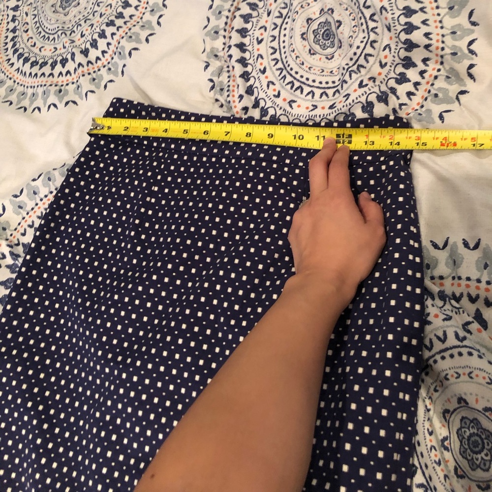 BANANA REPUBLIC patterned navy blue skirt - Picture 4 of 8